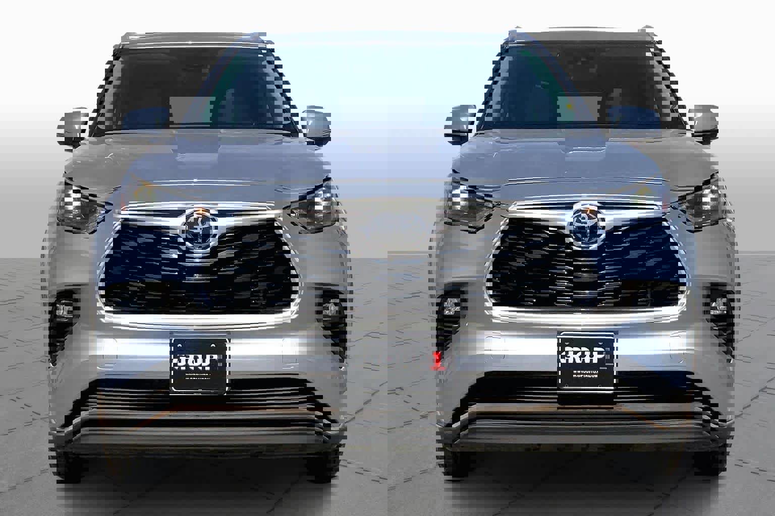 Used 2022 Toyota Highlander XLE image 6