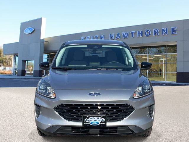 Certified 2022 Ford Escape SE w/ SE Sport Appearance Package FWD image 2