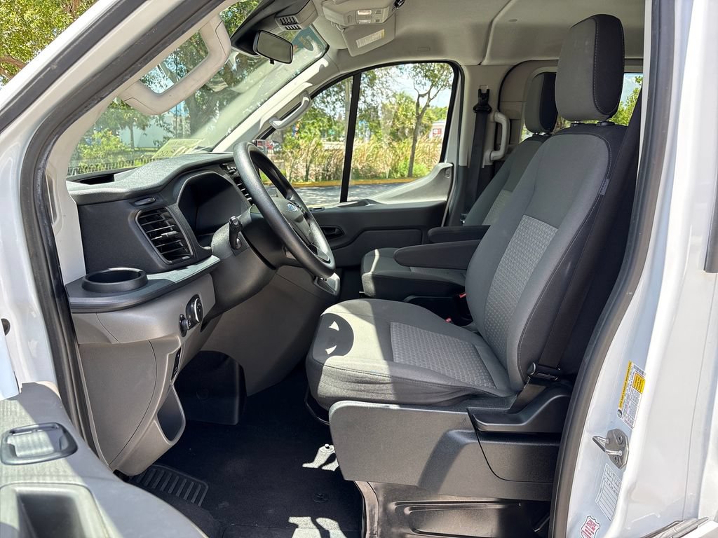 Certified 2024 Ford Transit 350 XLT RWD image 17