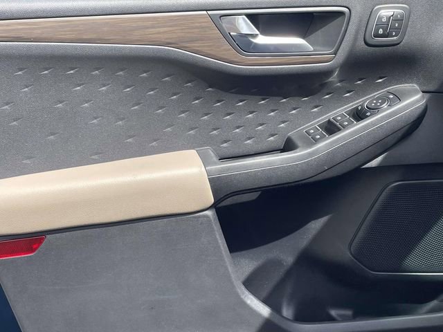 Certified 2020 Ford Escape Titanium image 15