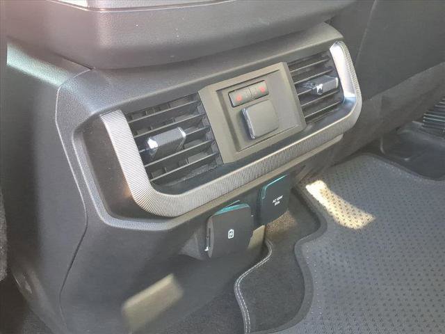 Certified 2023 Ford F150 Platinum w/ Equipment Group 701A High image 24