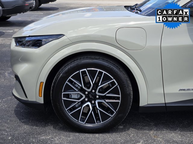 Certified 2025 Ford Mustang Mach-E Premium RWD image 9