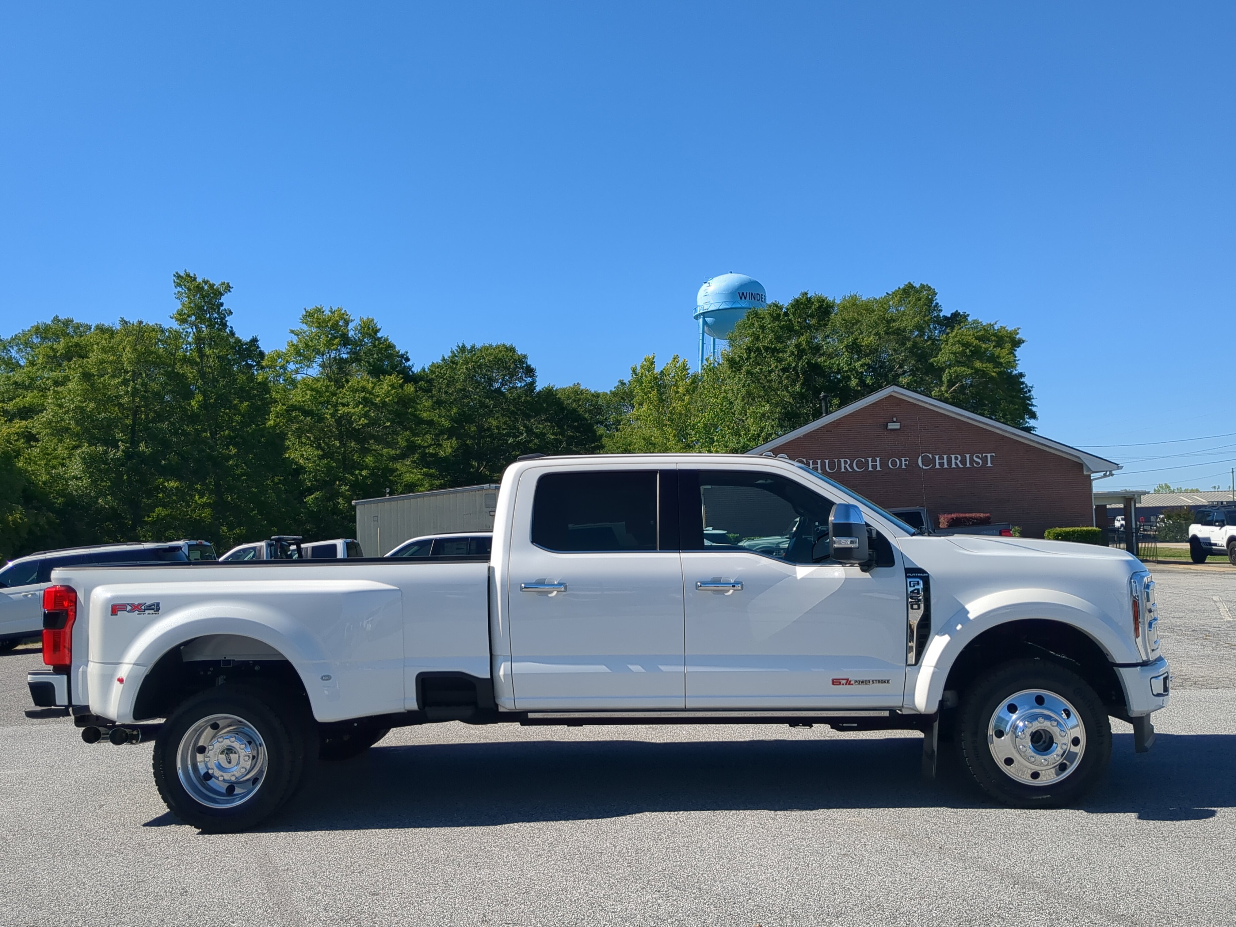 Certified 2024 Ford F450 Platinum w/ FX4 Off-Road Package AWD/4WD image 2