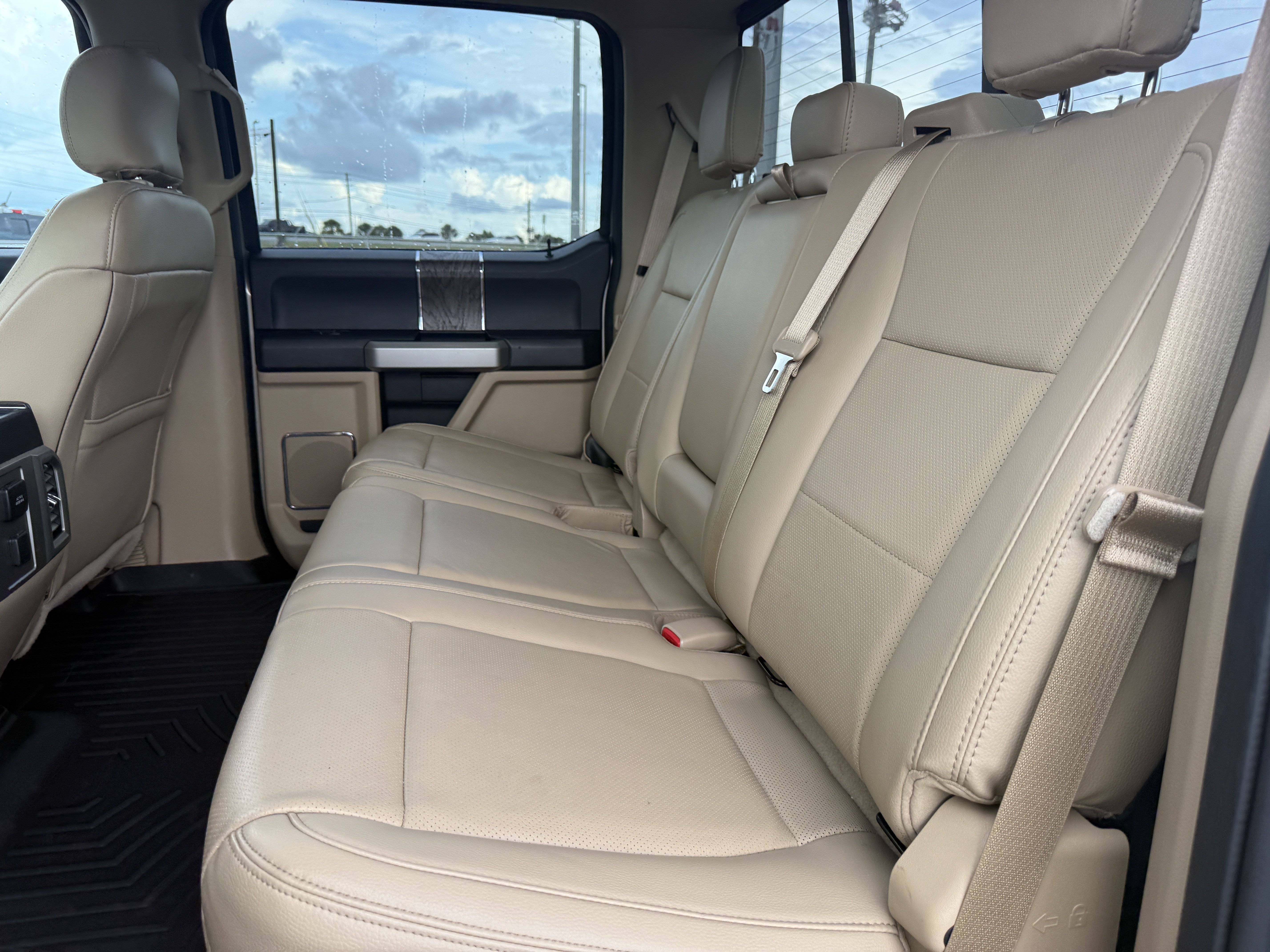 Certified 2017 Ford F250 Lariat w/ Lariat Ultimate Package AWD/4WD image 12
