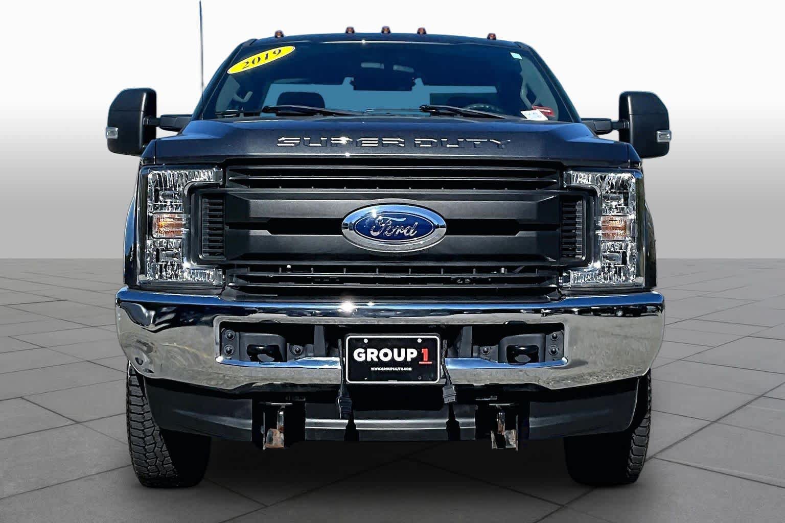 Certified 2019 Ford F250 XL w/ XL Value Package AWD/4WD image 4