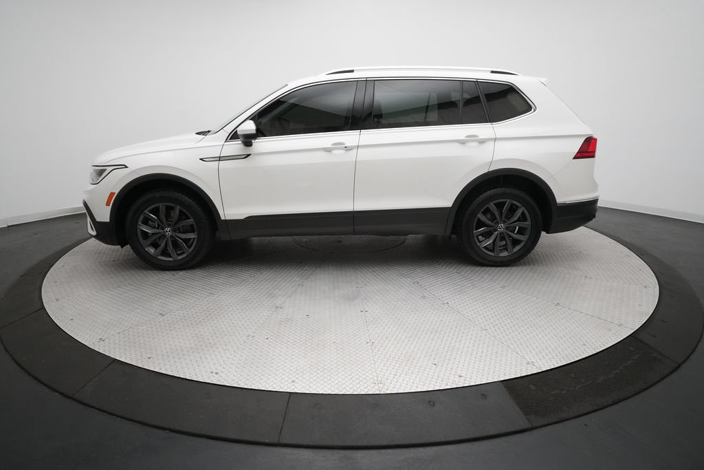 Used 2022 Volkswagen Tiguan SE AWD/4WD image 23