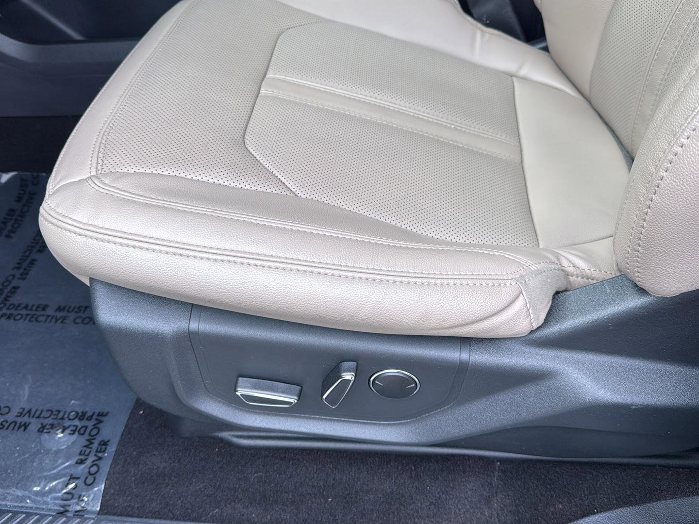 Certified 2023 Ford Expedition Limited image 28