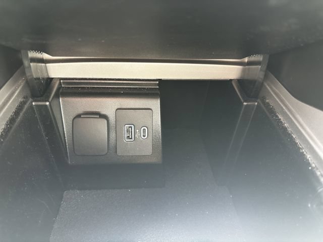 Certified 2023 Ford Explorer XLT w/ Equipment Group 202A AWD/4WD image 24