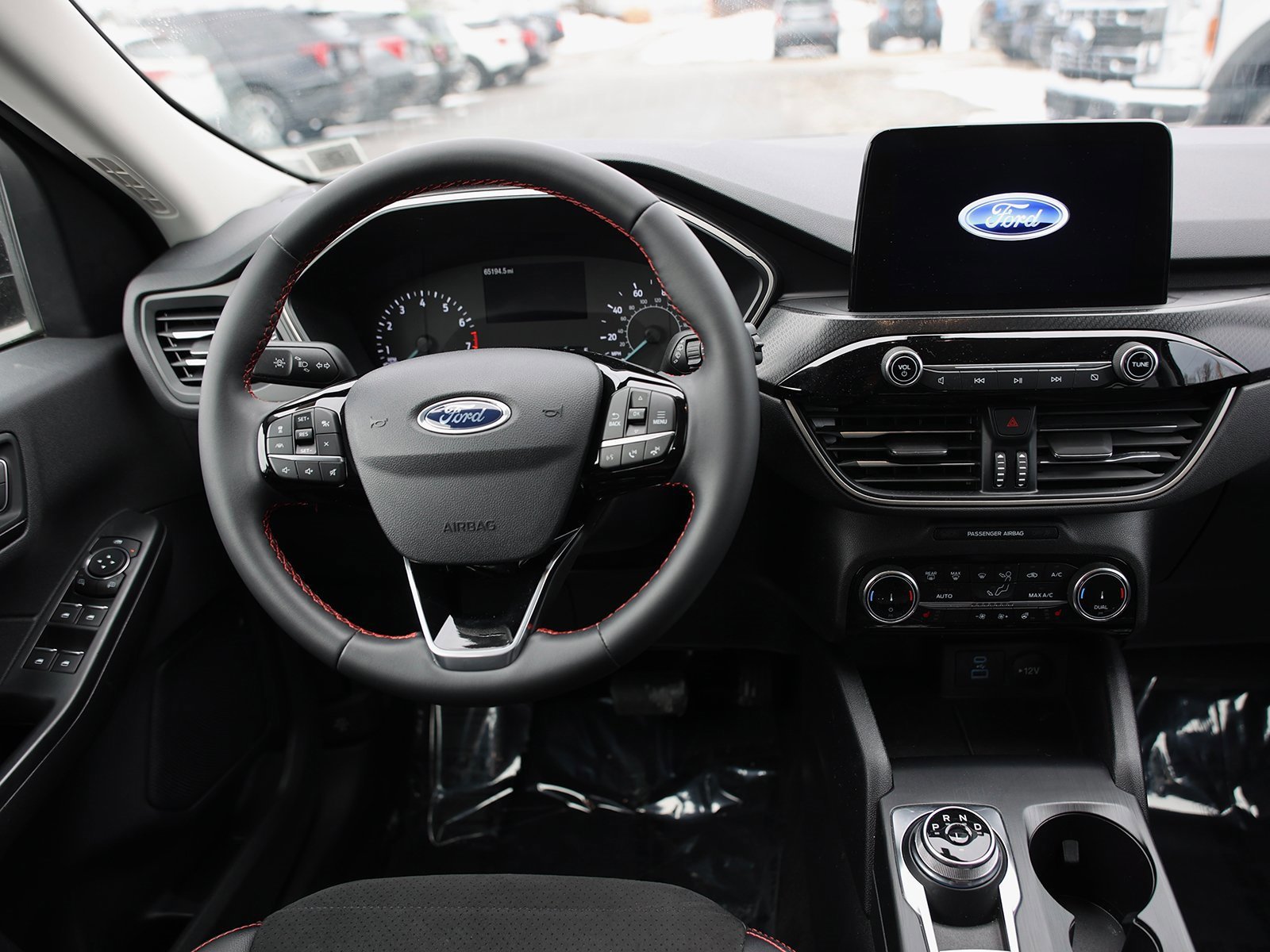 Certified 2022 Ford Escape SEL w/ SEL Stealth AWD Package image 17