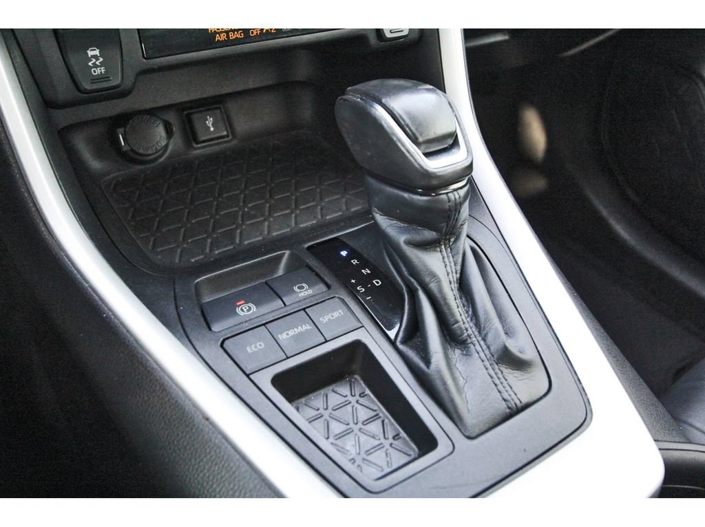 Used 2021 Toyota RAV4 XLE Premium FWD image 24