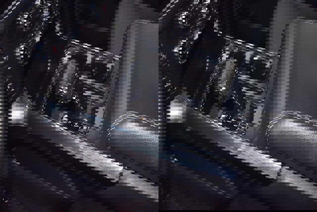 Certified 2022 Ford F150 XLT w/ Equipment Group 302A High image 33