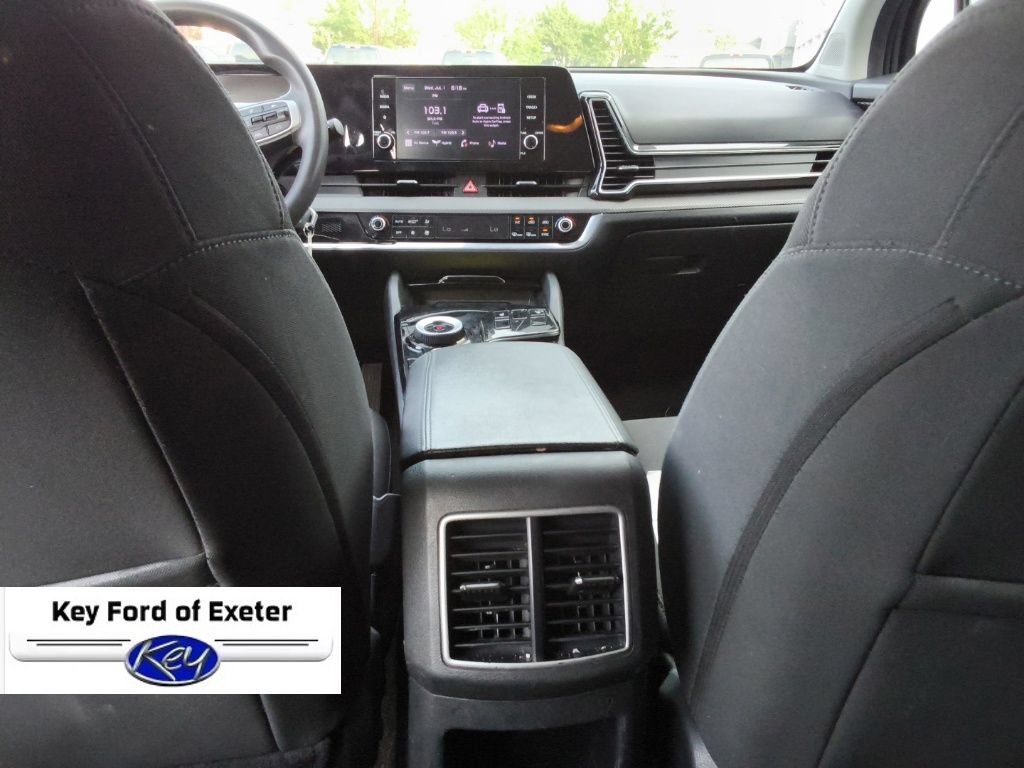 Used 2023 Kia Sportage LX AWD/4WD image 16