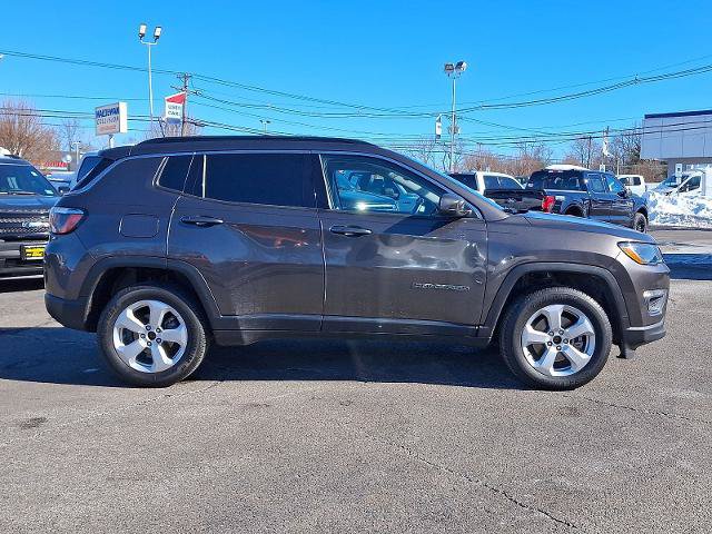 Used 2020 Jeep Compass Latitude w/ Cold Weather Group AWD/4WD image 8