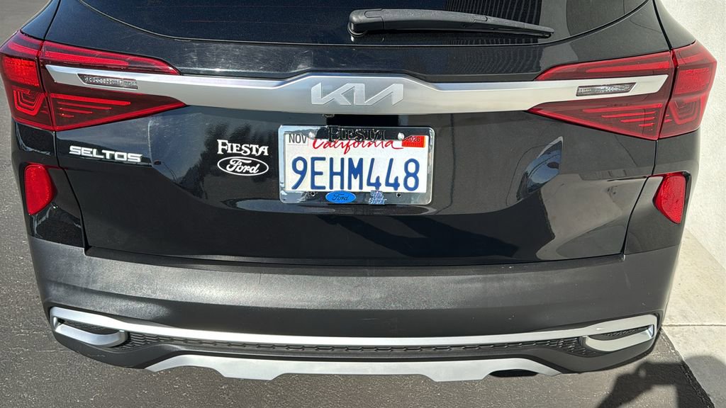 Used 2023 Kia Seltos S w/ Navigation Package image 7