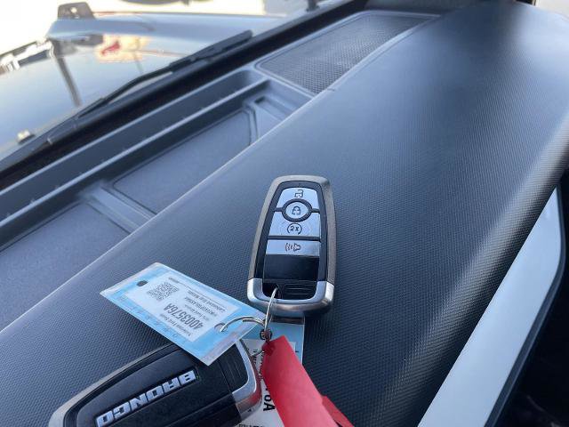 Certified 2025 Ford Bronco Heritage Edition AWD/4WD image 32