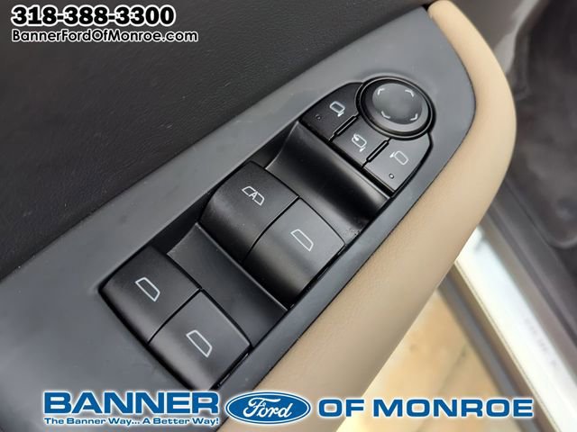 Used 2025 Buick Enclave Preferred w/ Power Package FWD image 17