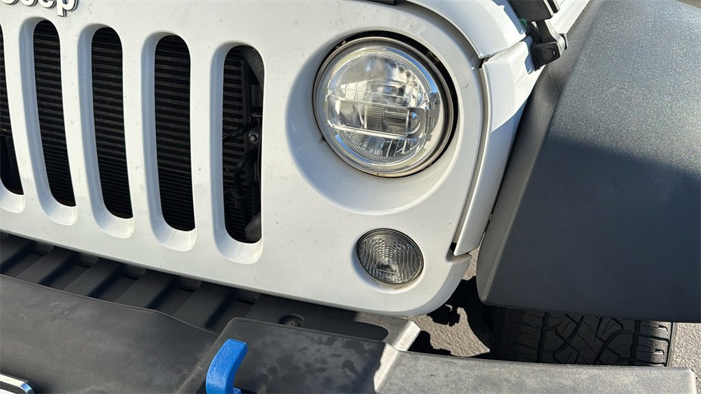 Used 2017 Jeep Wrangler Unlimited Sport w/ Connectivity Group image 7