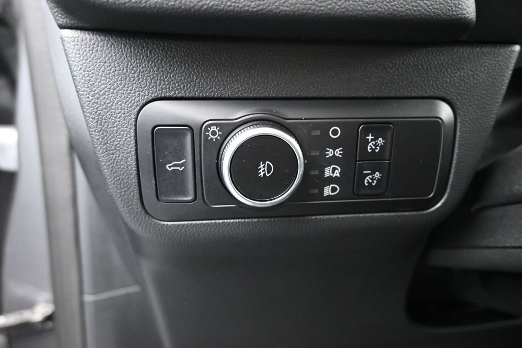 Certified 2023 Ford Escape Platinum w/ Premium Technology Package AWD/4WD image 11