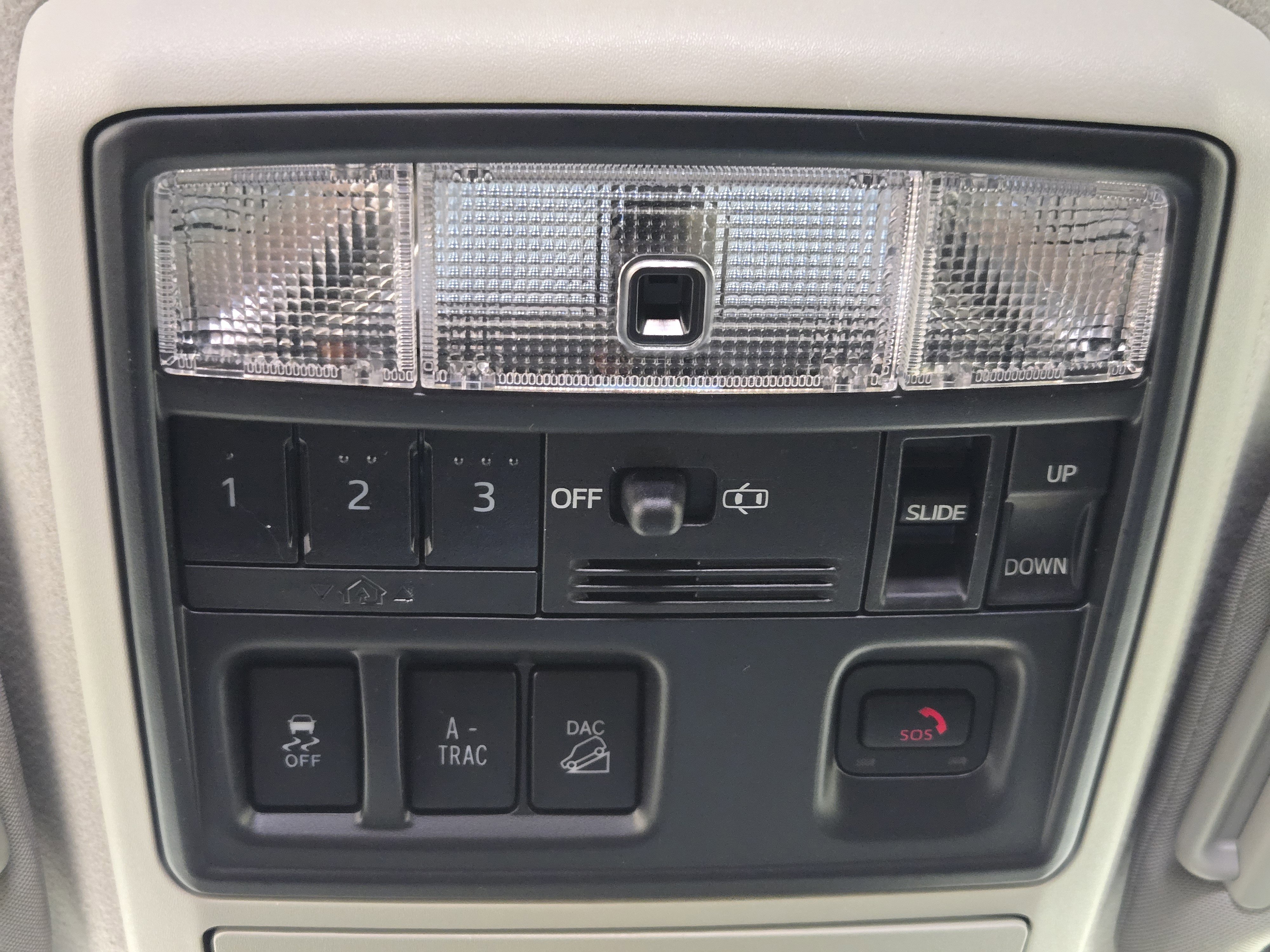 Used 2022 Toyota 4Runner SR5 Premium w/ Moonroof Package AWD/4WD image 27