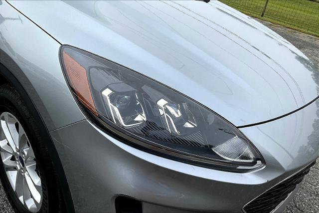 Certified 2022 Ford Escape SE image 34