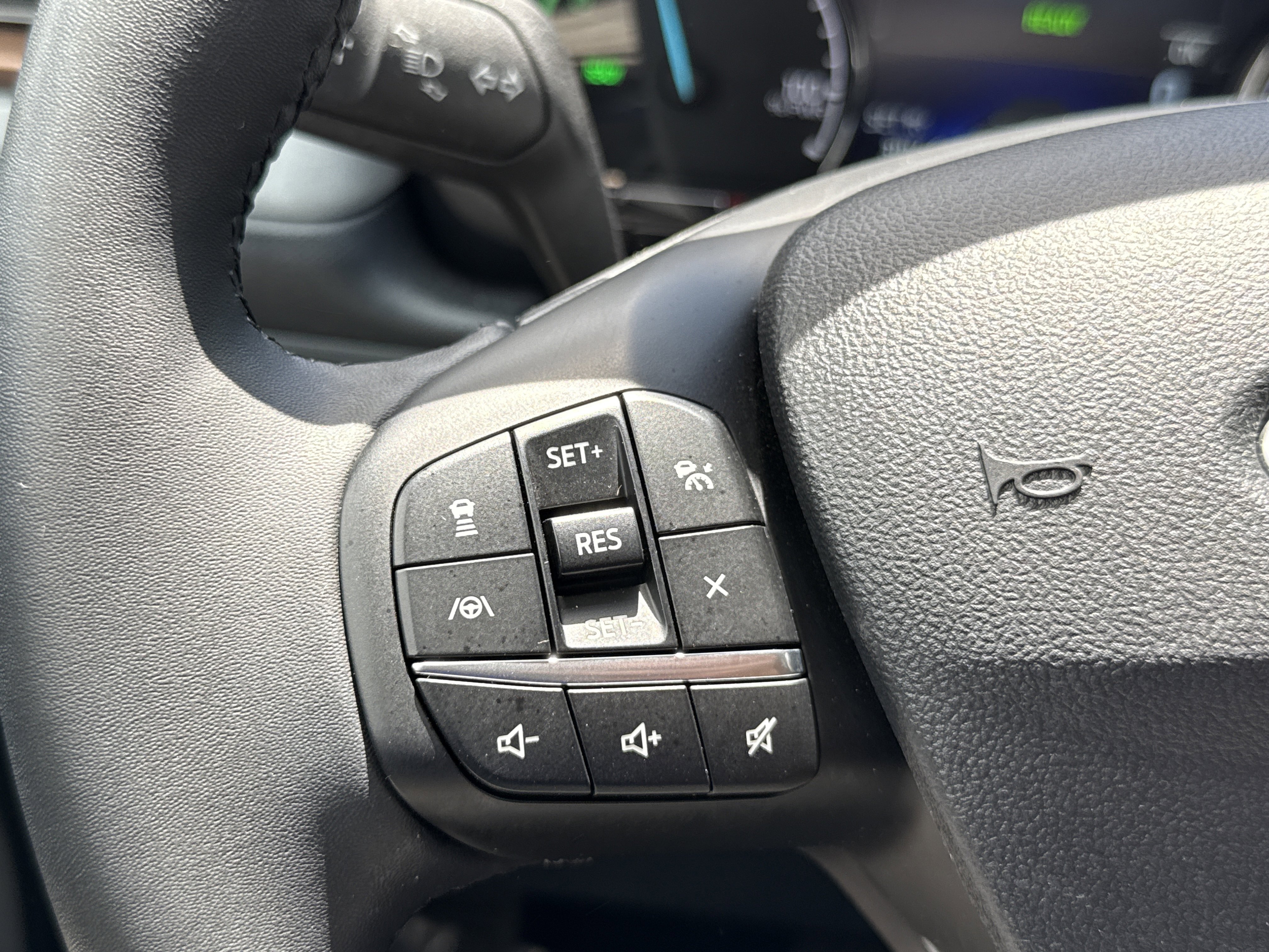 Certified 2024 Ford Maverick Lariat FWD image 17