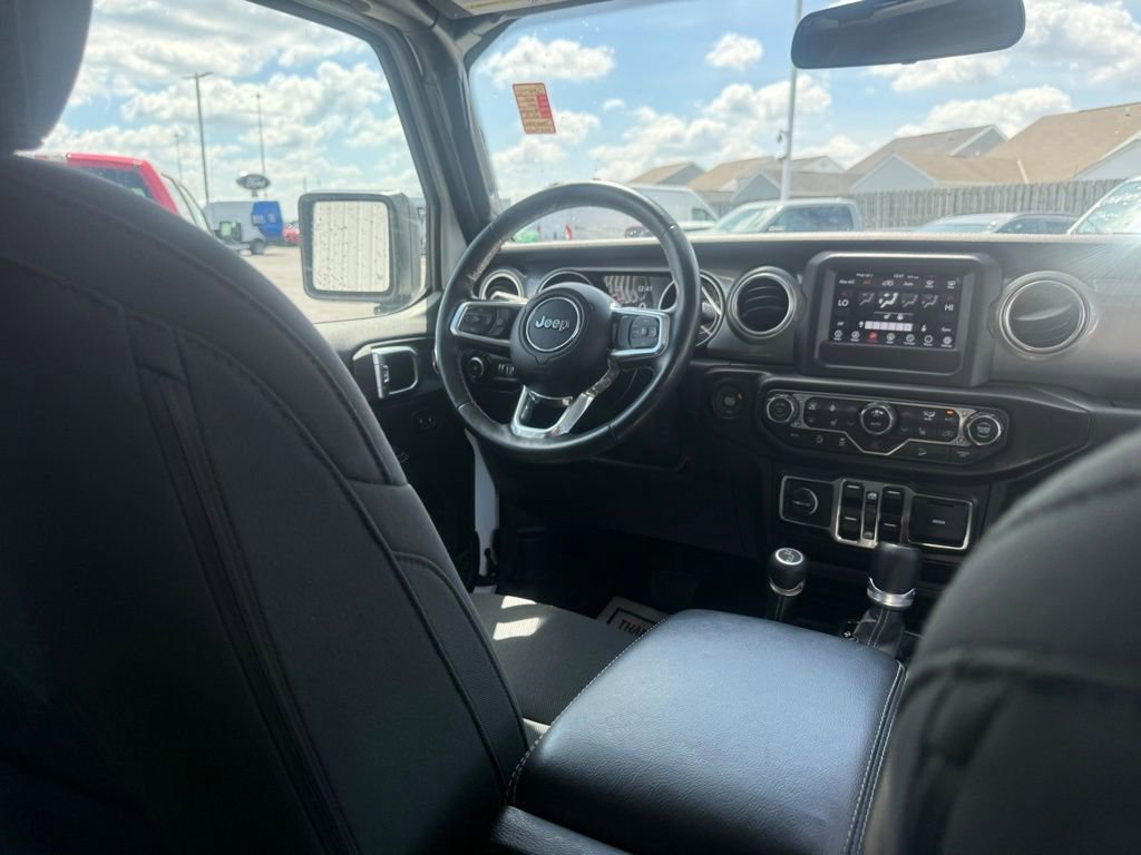 Used 2021 Jeep Wrangler Unlimited Sahara w/ Dual Top Group AWD/4WD image 52