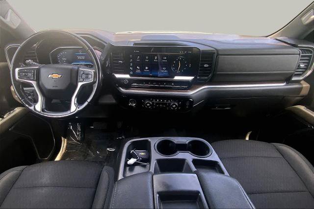 Used 2022 Chevrolet Silverado 1500 LT AWD/4WD image 16