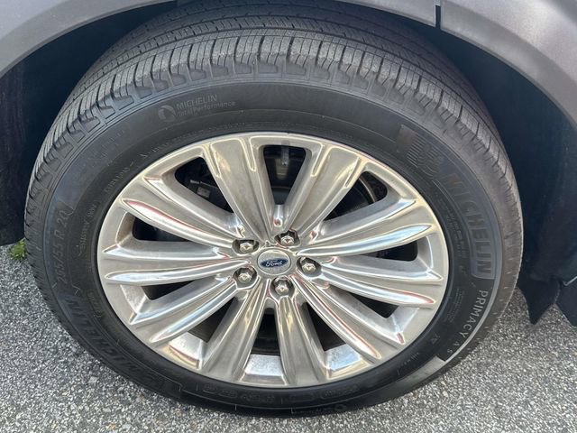 Certified 2021 Ford Explorer Limited w/ Hybrid Equipment Group 310A image 16