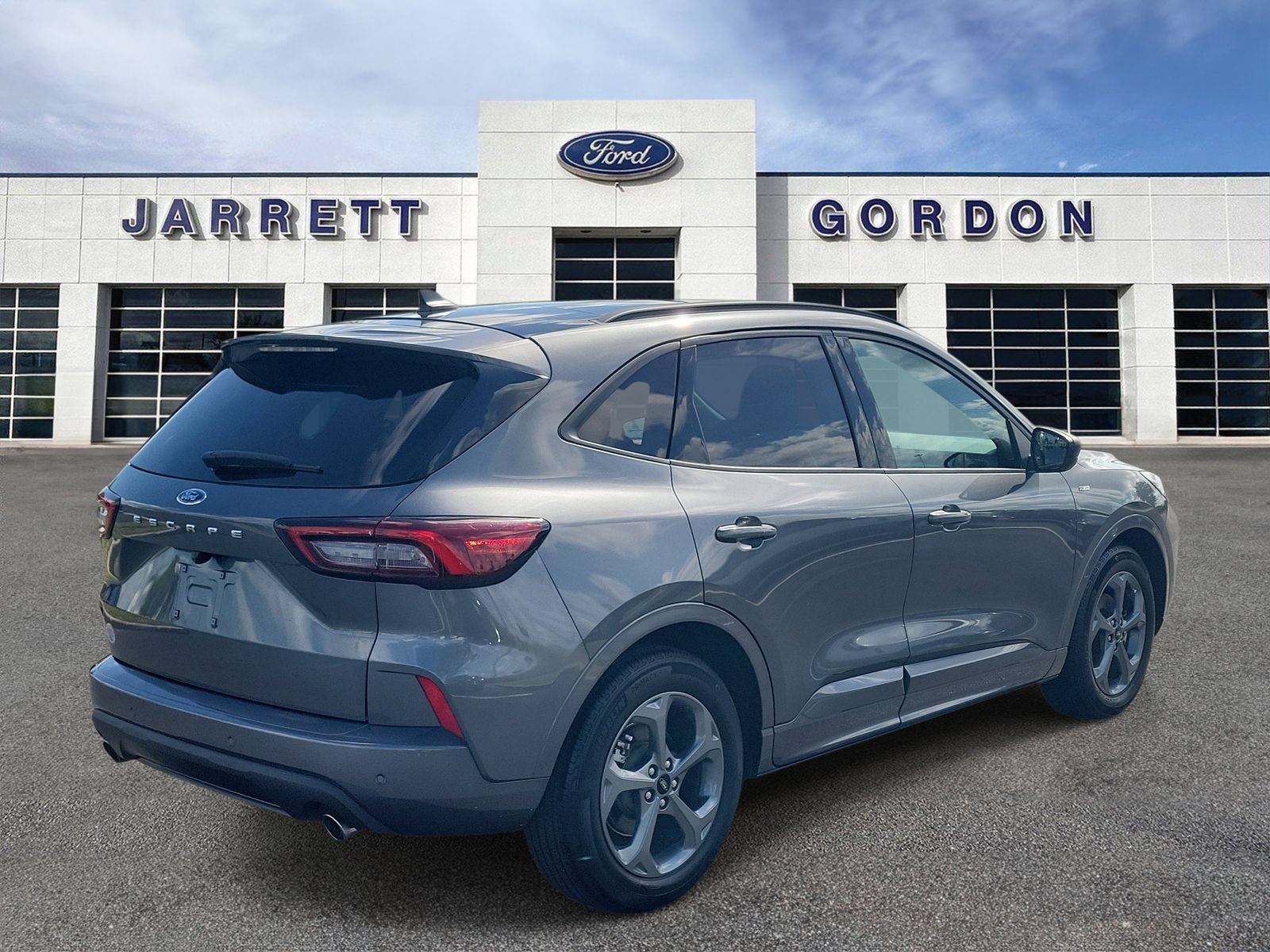 Certified 2023 Ford Escape ST-Line w/ Tech Pack #1 FWD image 4