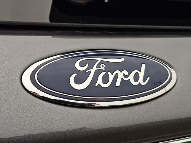 Certified 2023 Ford Explorer XLT w/ Equipment Group 202A AWD/4WD image 31