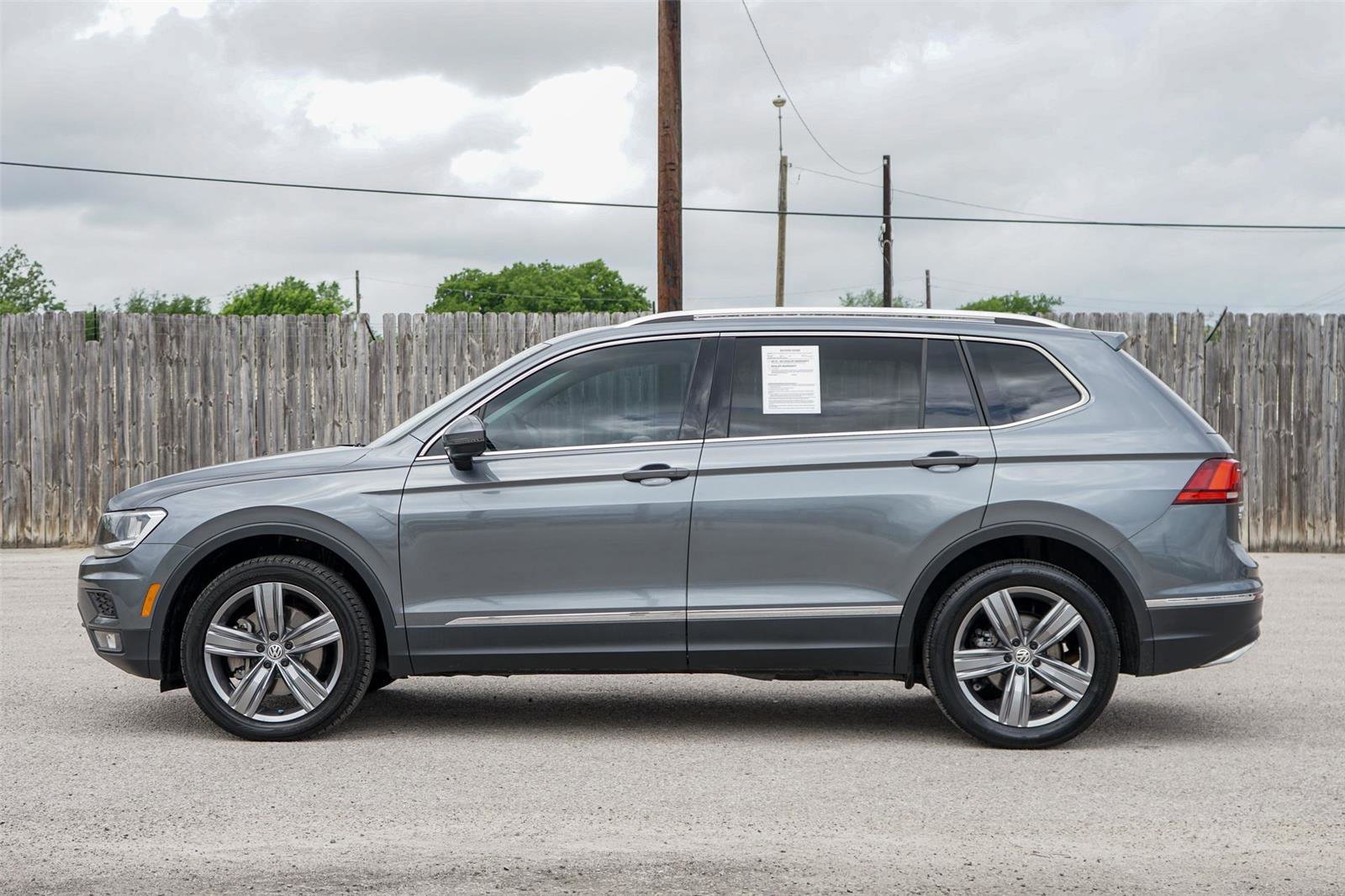 Used 2021 Volkswagen Tiguan SEL AWD/4WD image 5