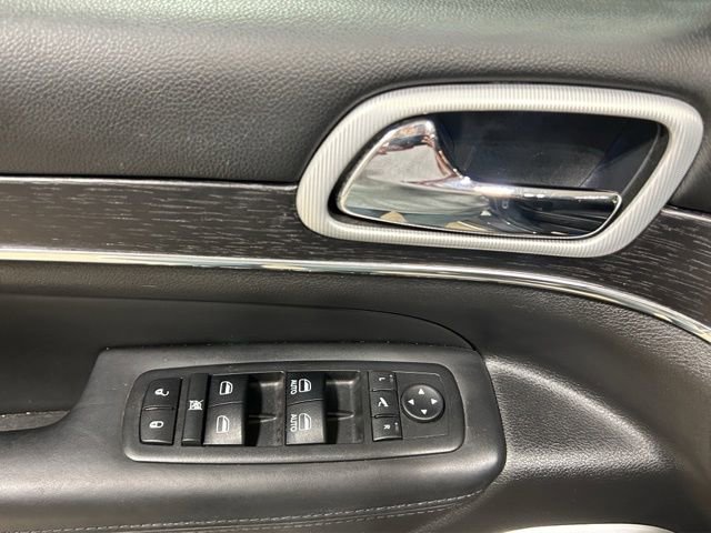 Used 2018 Jeep Grand Cherokee Summit AWD/4WD image 13