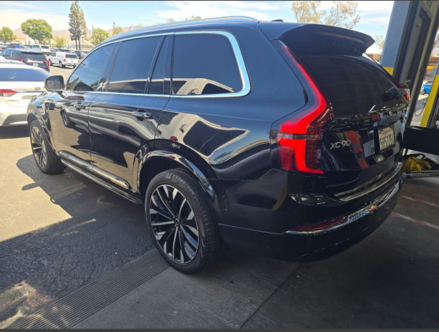 Used 2025 Volvo XC90 B5 Plus AWD/4WD image 3