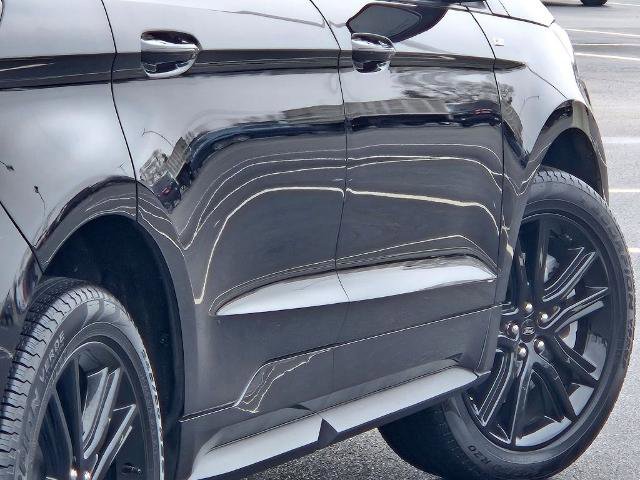 Certified 2024 Ford Edge ST-Line w/ Class II Trailer Tow Package image 13