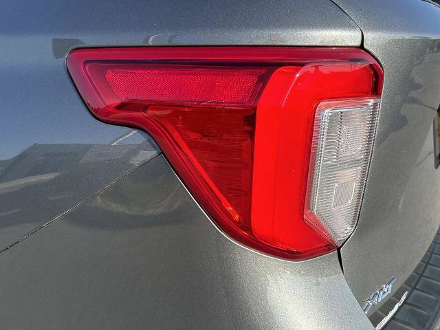 Certified 2022 Ford Explorer XLT w/ Equipment Group 202A AWD/4WD image 10