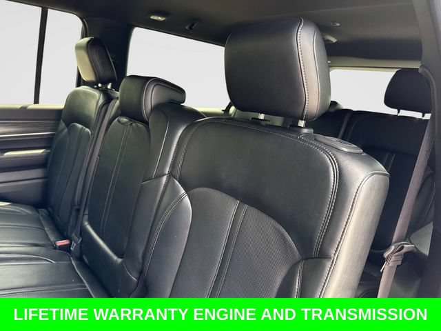 Used 2024 Jeep Wagoneer L Series II w/ Flexible Seating Group RWD image 15