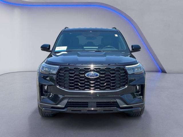 Certified 2025 Ford Explorer ST-Line w/ ST-Line Street Pack AWD/4WD image 9