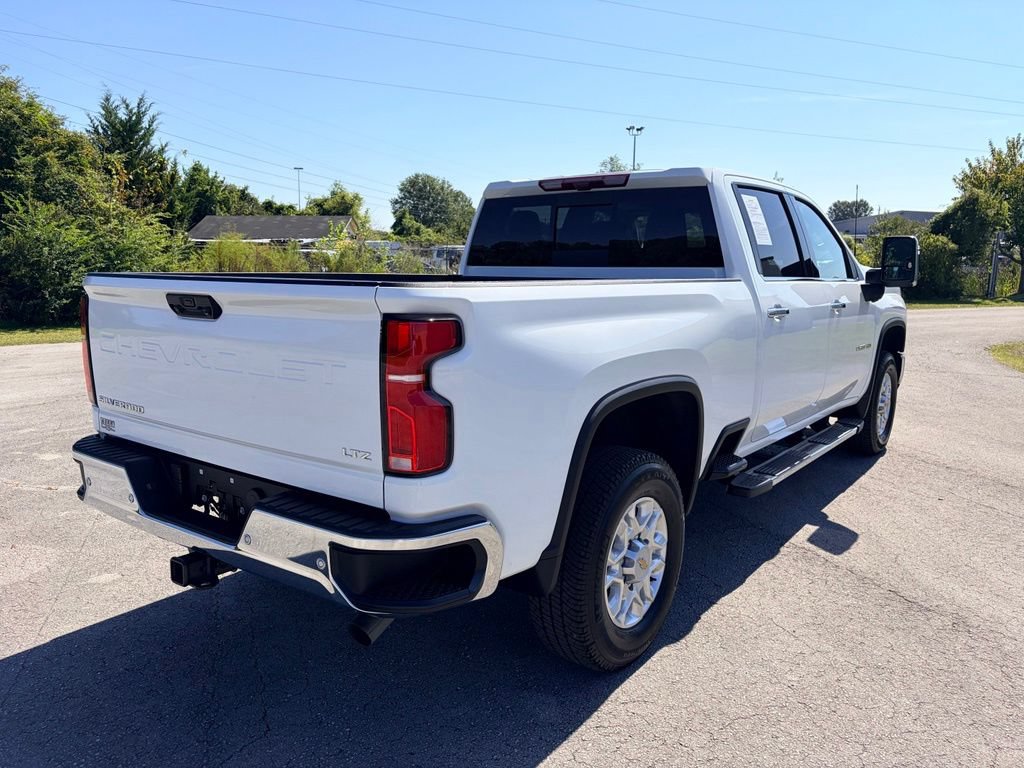 Used 2026 Chevrolet Silverado 2500 LTZ w/ LTZ Premium Package AWD/4WD image 3