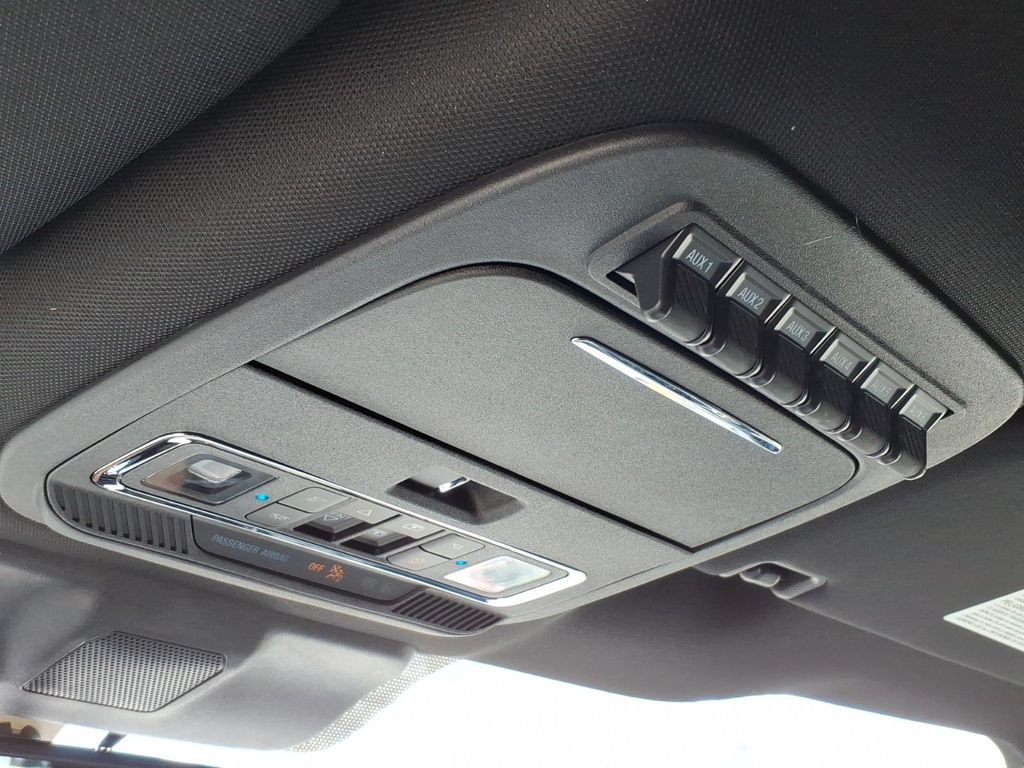 Certified 2025 Ford F350 Platinum AWD/4WD image 21