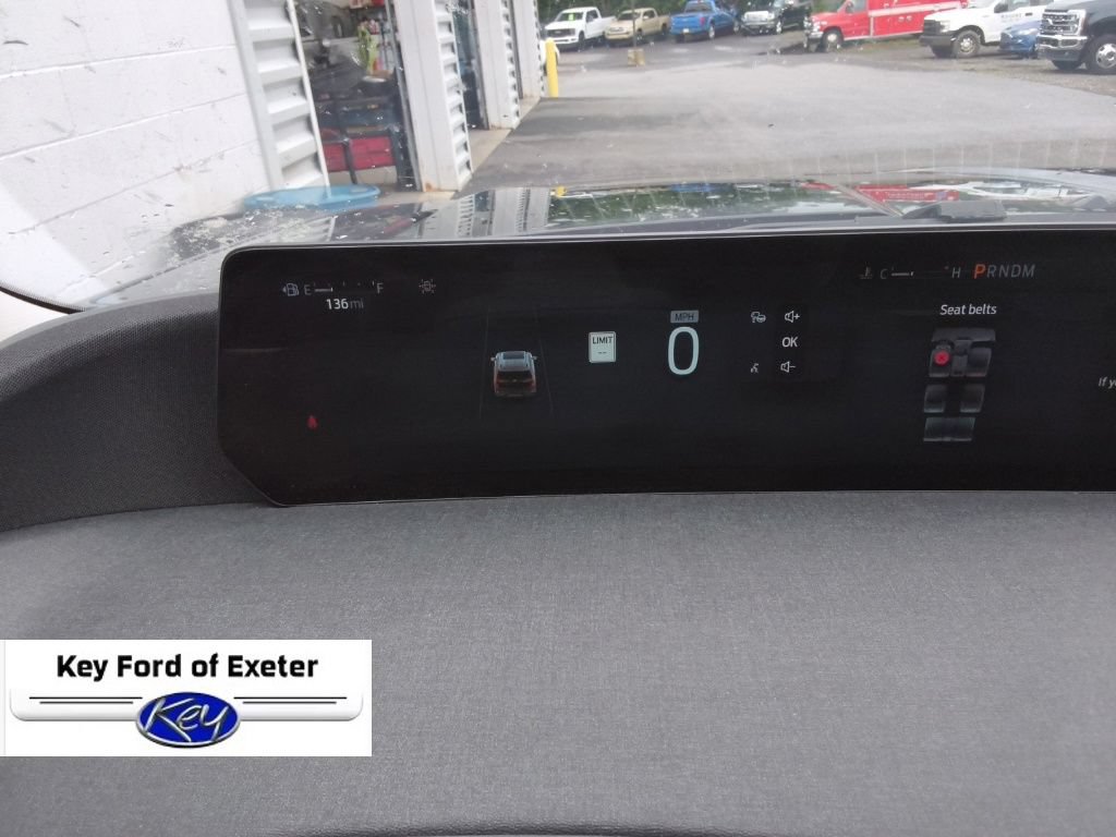 Certified 2025 Ford Expedition Active AWD/4WD image 46