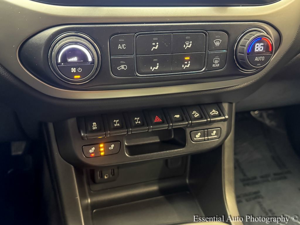 Used 2020 Chevrolet Colorado ZR2 w/ ZR2 Dusk Special Edition image 17