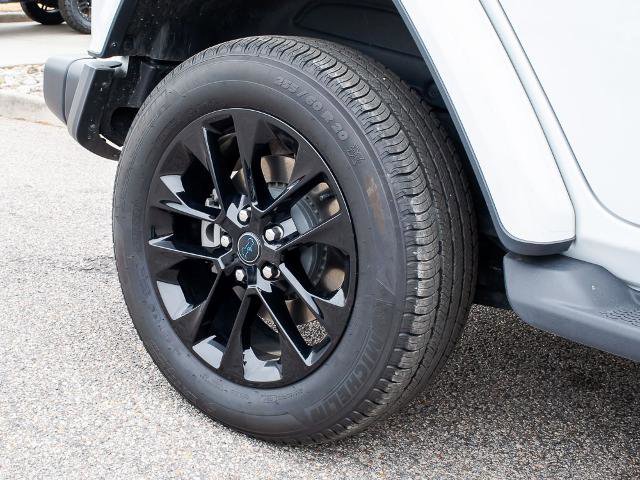 Used 2024 Jeep Wrangler Unlimited Sahara AWD/4WD image 7
