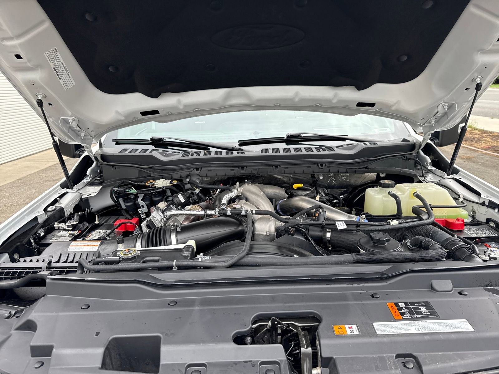 Certified 2024 Ford F350 Platinum w/ FX4 Off-Road Package image 22