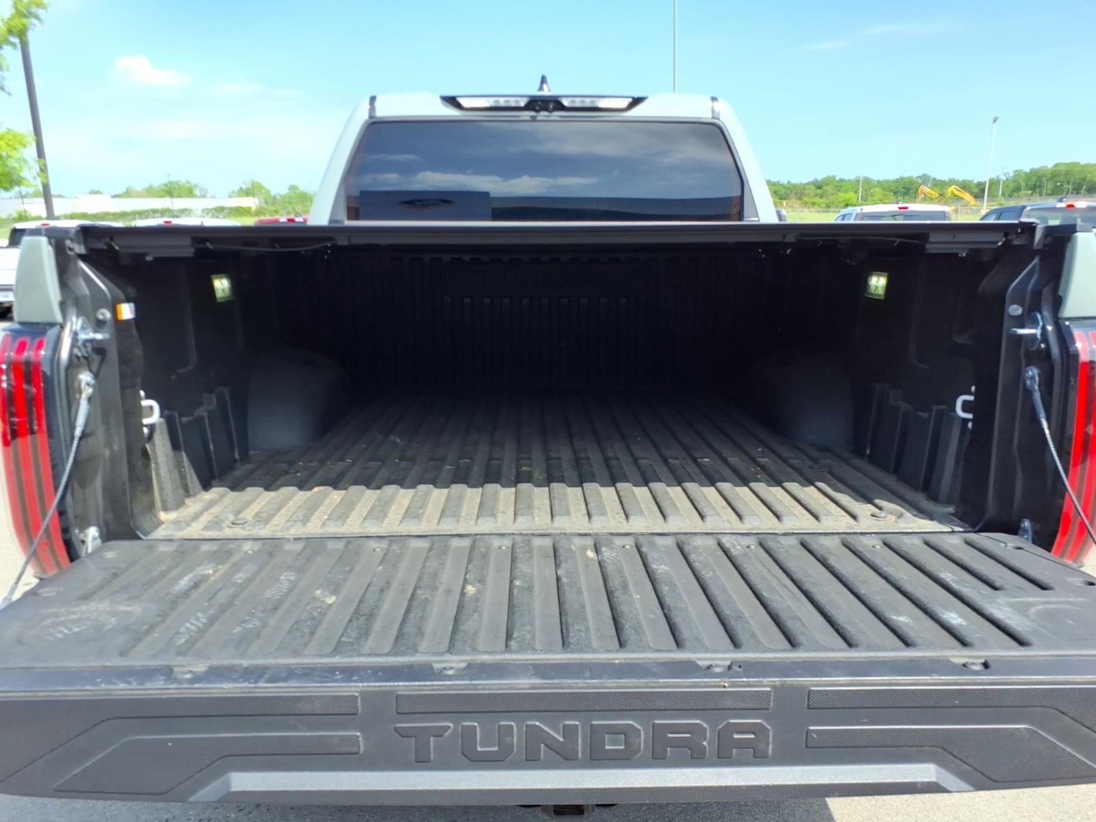 Used 2025 Toyota Tundra Limited w/ TRD Off-Road Package AWD/4WD image 10