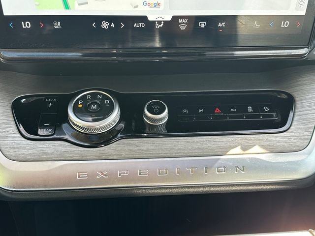 Certified 2025 Ford Expedition Platinum AWD/4WD image 37