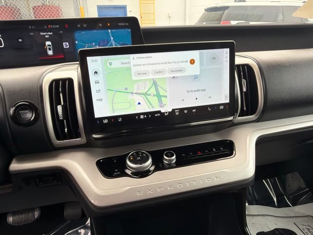 Certified 2025 Ford Expedition Active AWD/4WD image 50