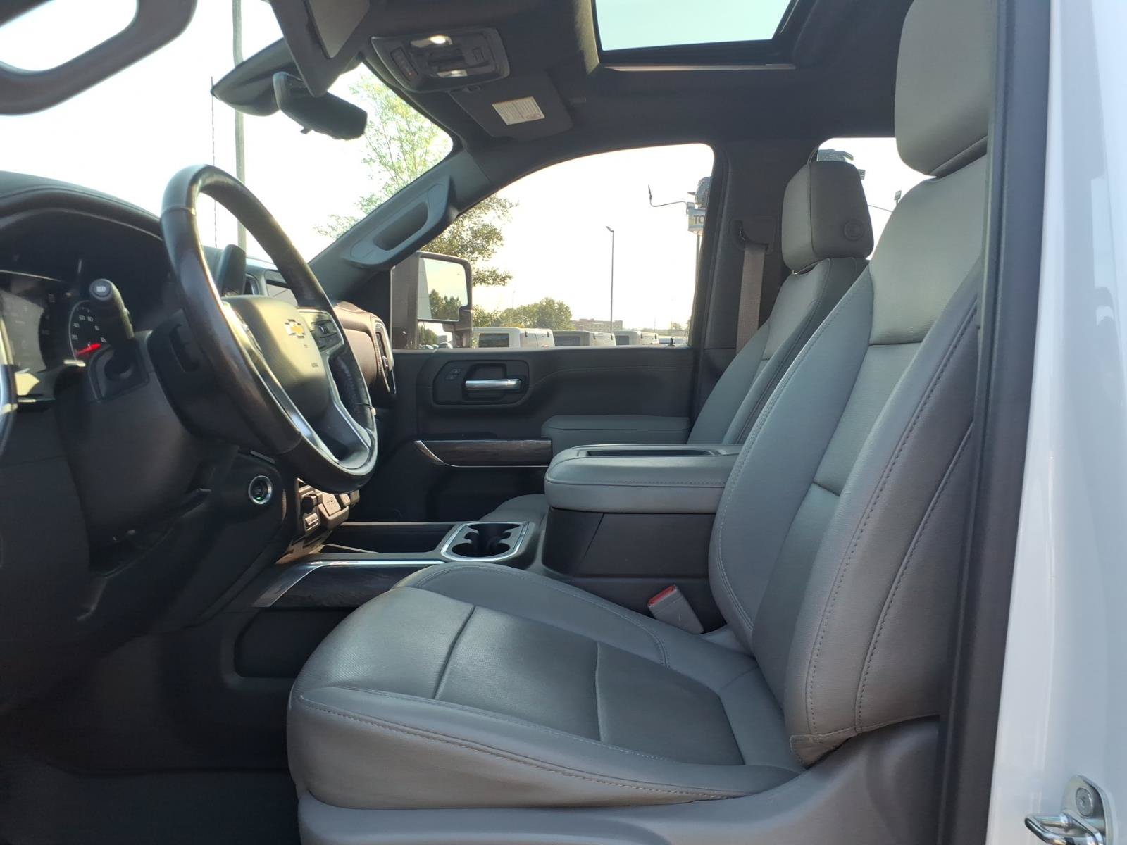 Used 2021 Chevrolet Silverado 2500 LTZ w/ LTZ Premium Package AWD/4WD image 10