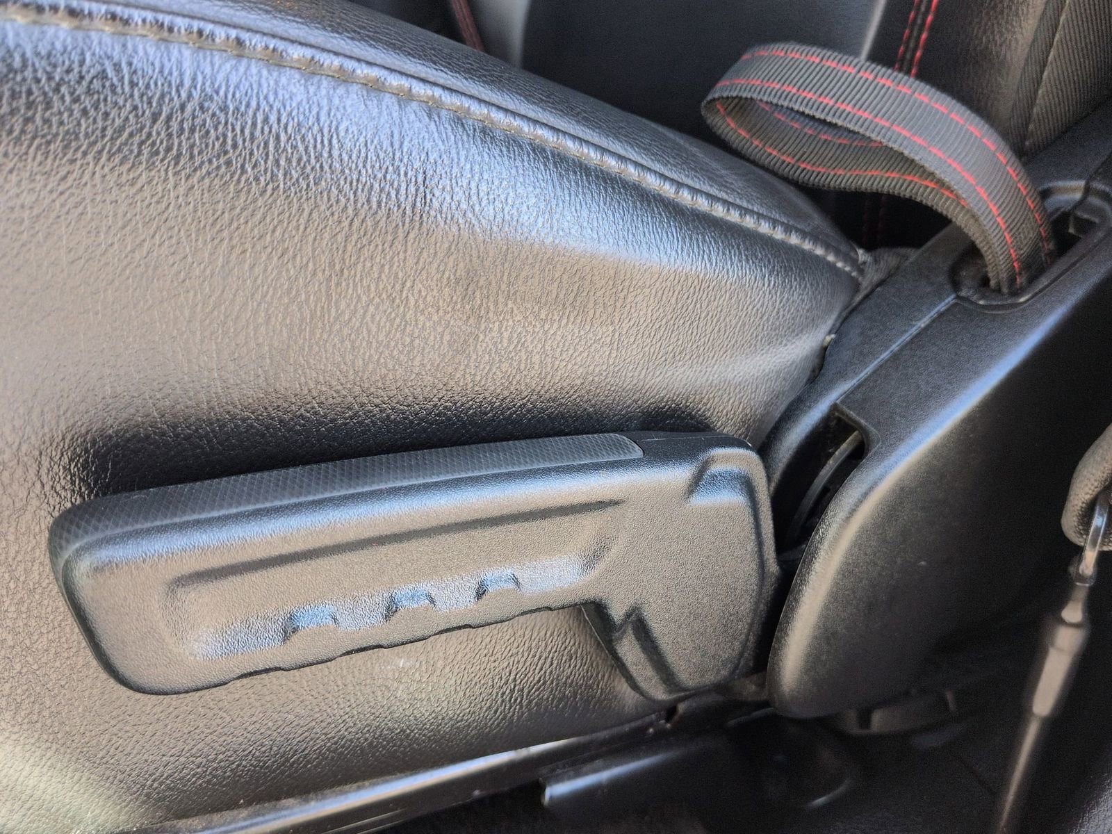 Used 2021 Jeep Wrangler Unlimited Rubicon w/ Uconnect 4C Nav & Sound Group image 22