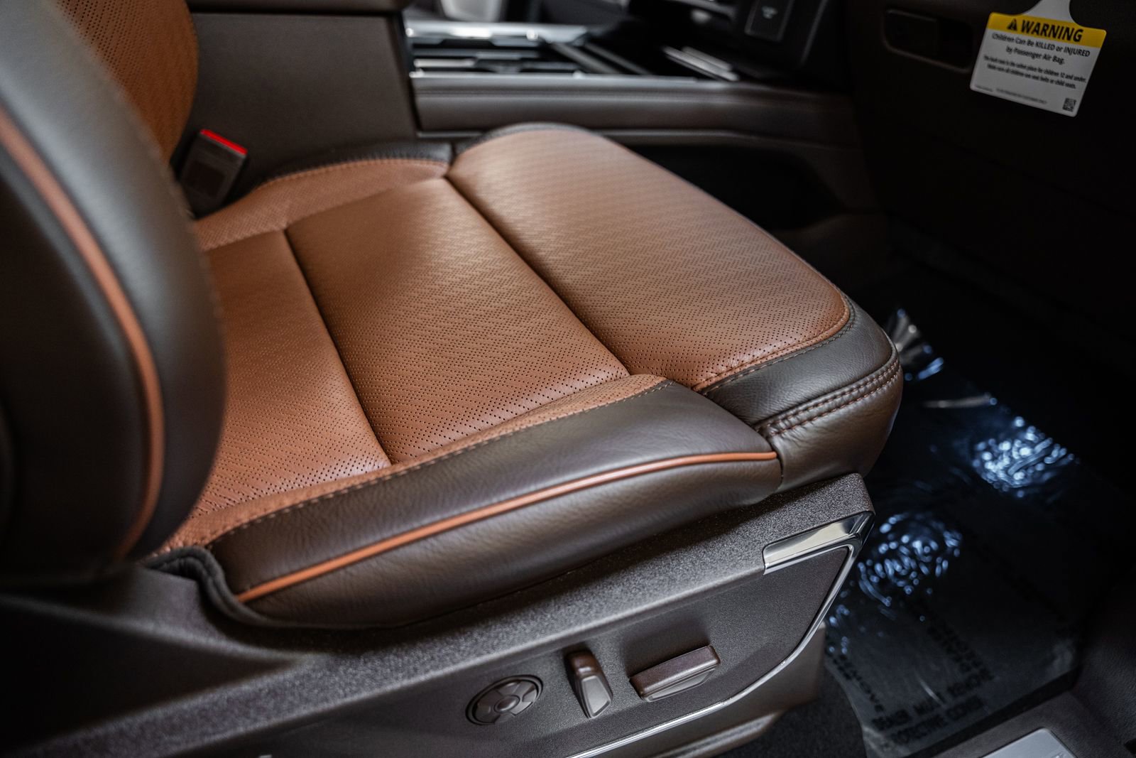 Certified 2024 Ford F350 King Ranch w/ Chrome Package image 49