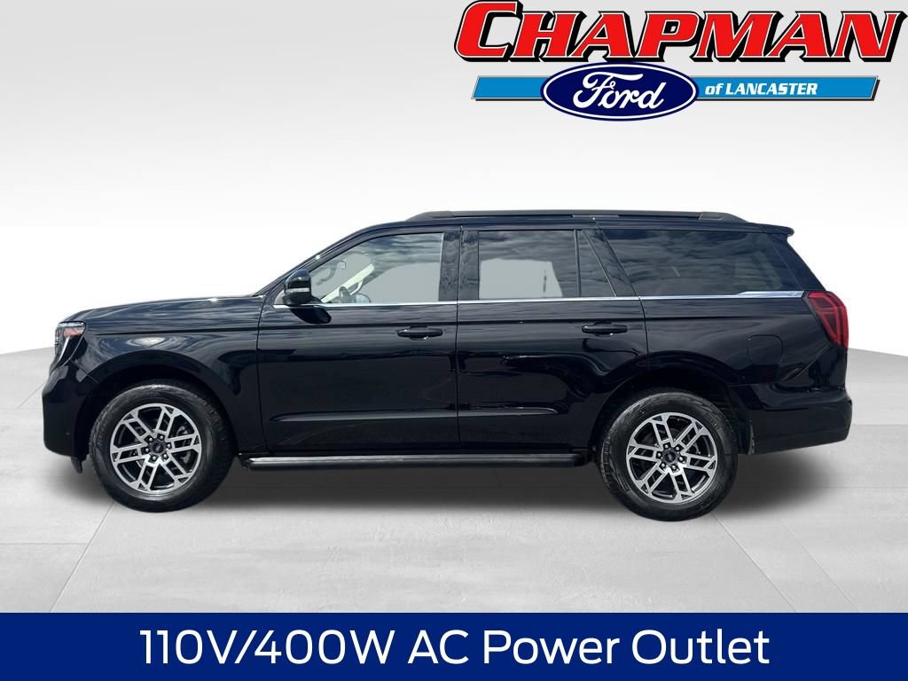 Certified 2025 Ford Expedition Active AWD/4WD image 2